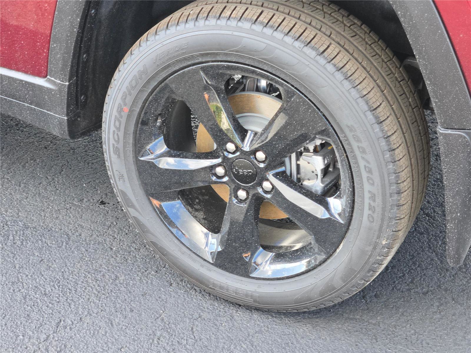 New 2025 Jeep Grand Cherokee Limited w/ Black Appearance Package image 18