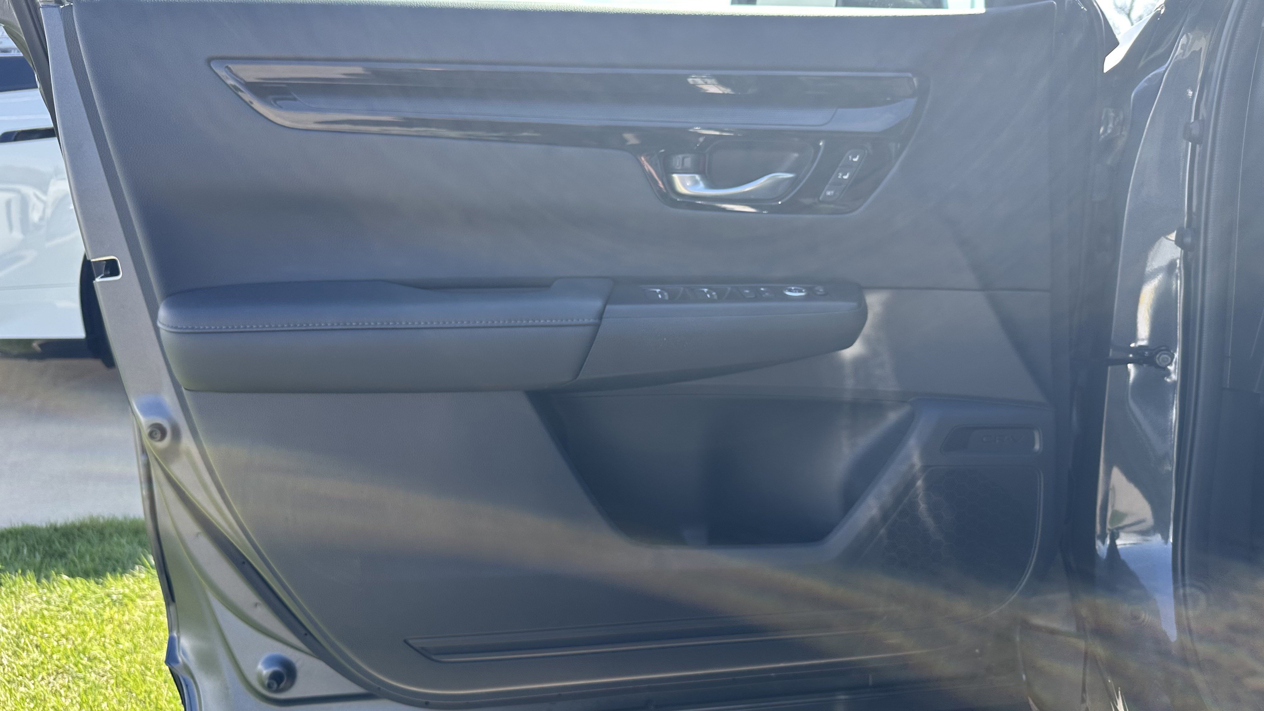 Used 2023 Honda CR-V EX-L image 16