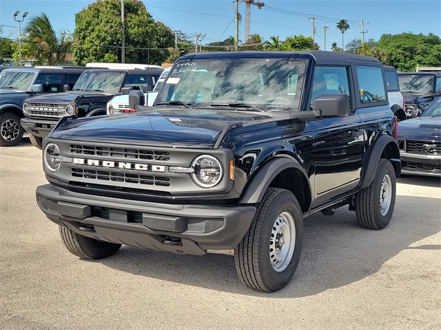New 2026 Ford Bronco 2-Door image 2