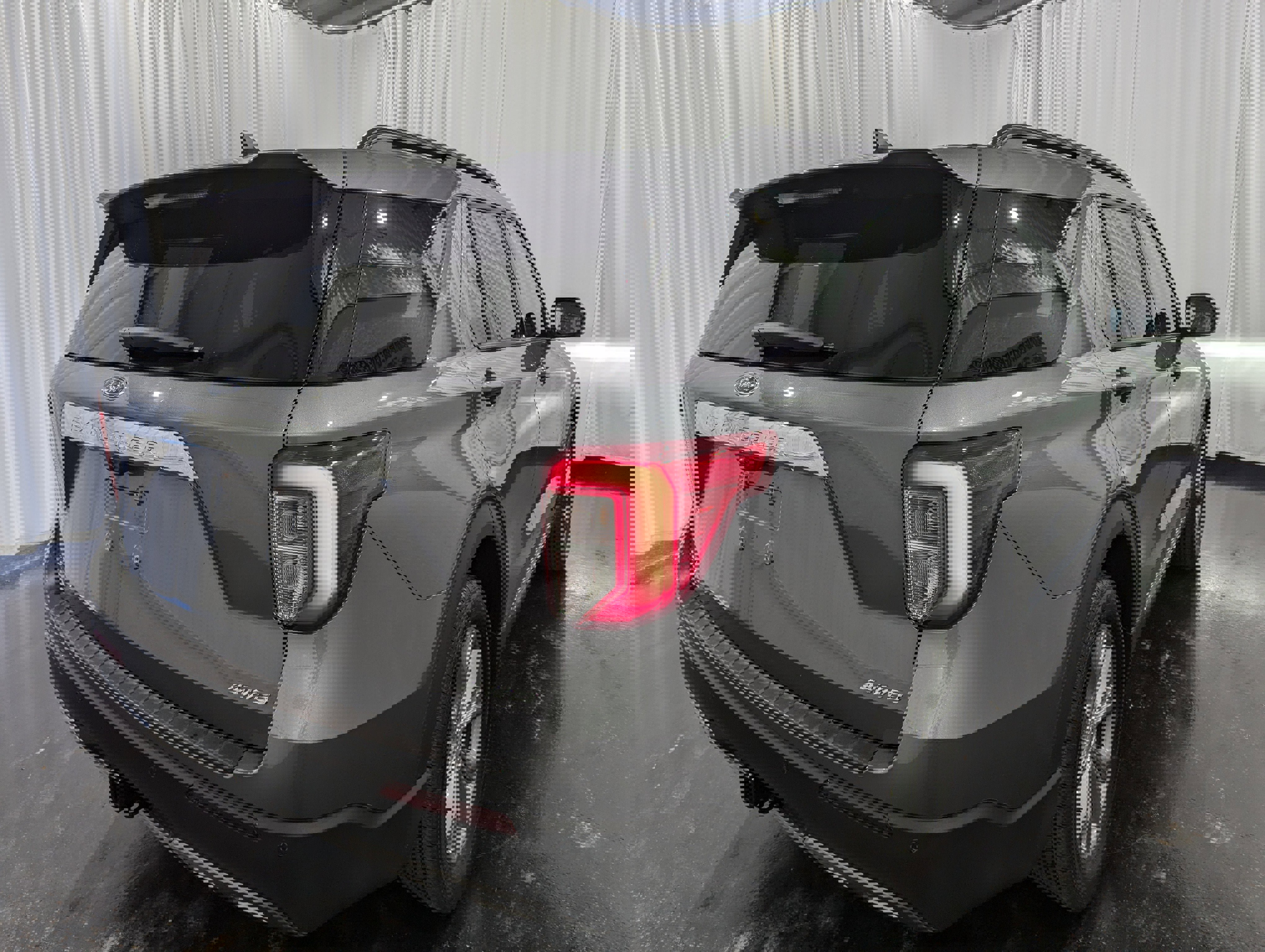 Used 2023 Ford Explorer XLT w/ Equipment Group 202A image 7