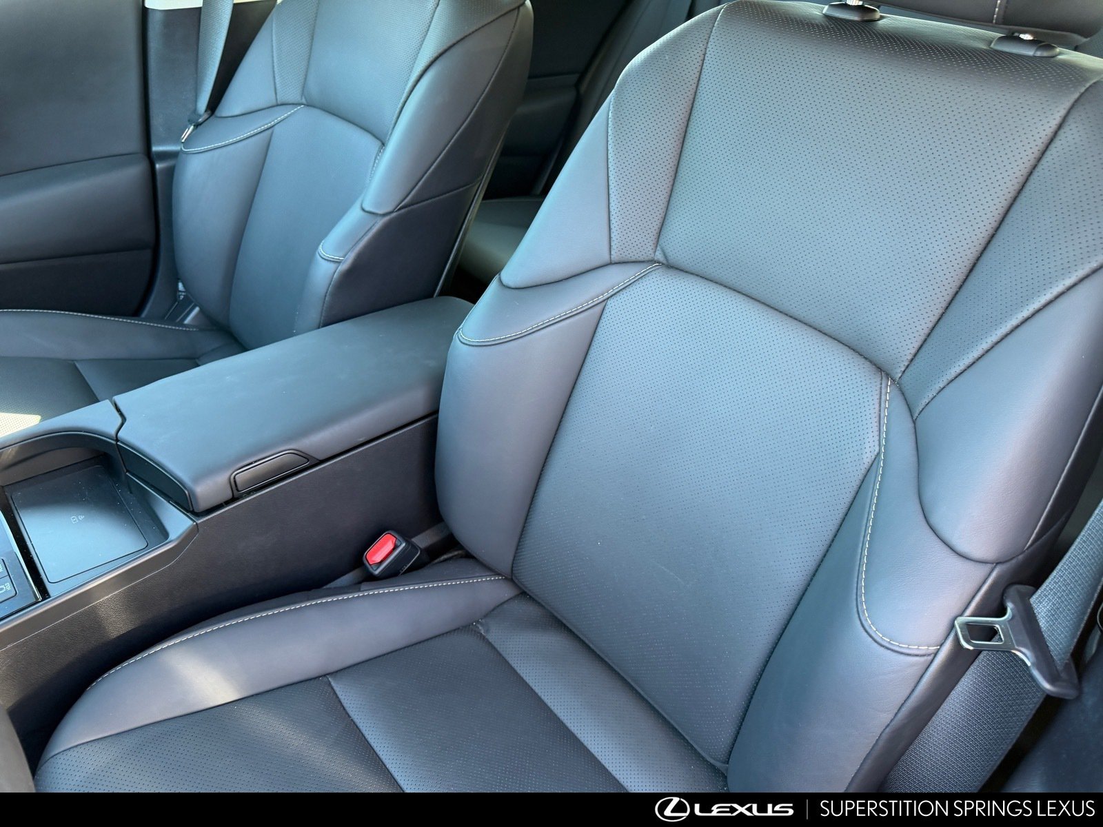 Used 2023 Lexus ES 300h w/ Premium Package FWD image 9