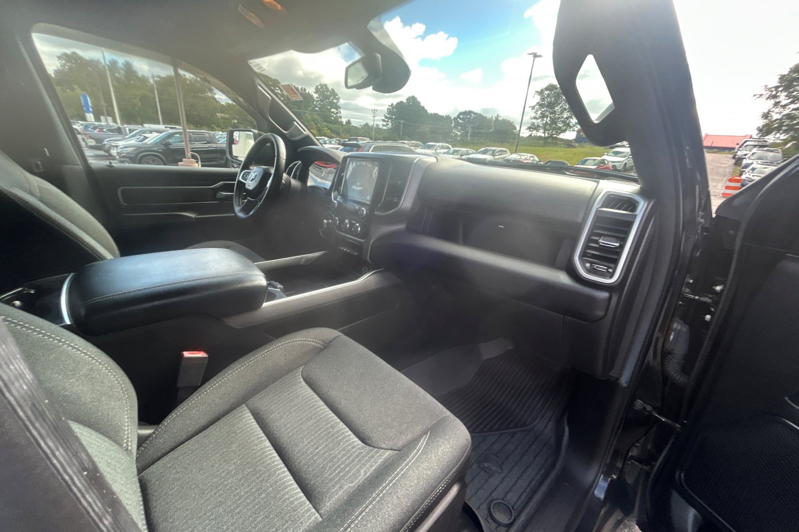 Used 2019 RAM 1500 Big Horn AWD/4WD image 15