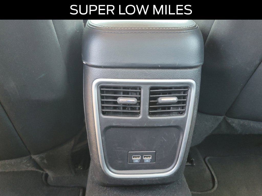 Used 2021 Chrysler 300 Touring RWD image 10