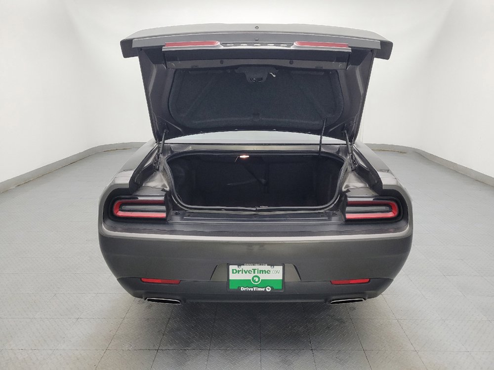 Used 2019 Dodge Challenger SXT RWD image 29
