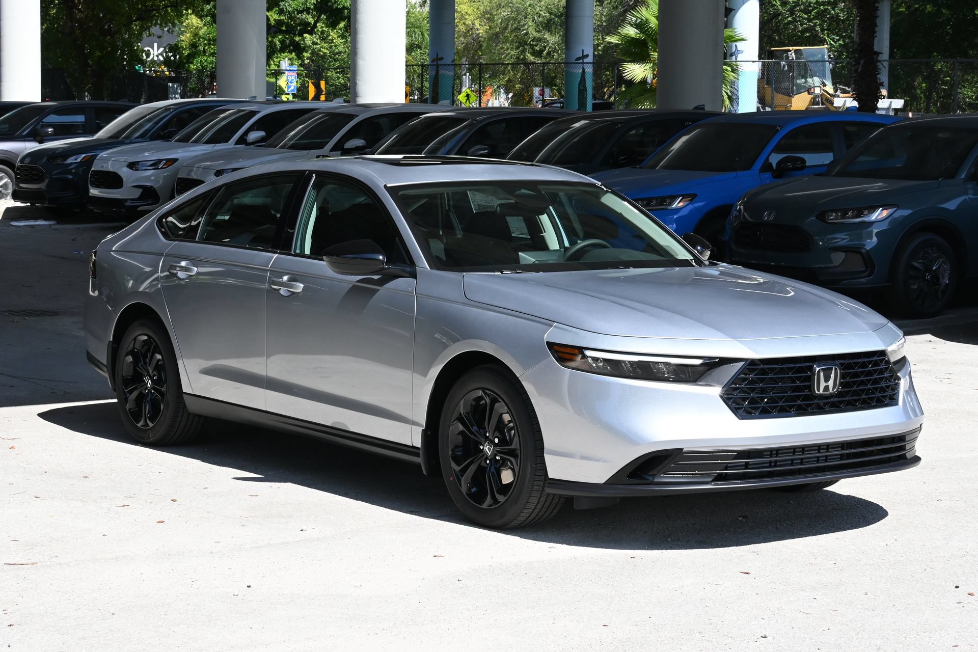 New 2025 Honda Accord SE image 3