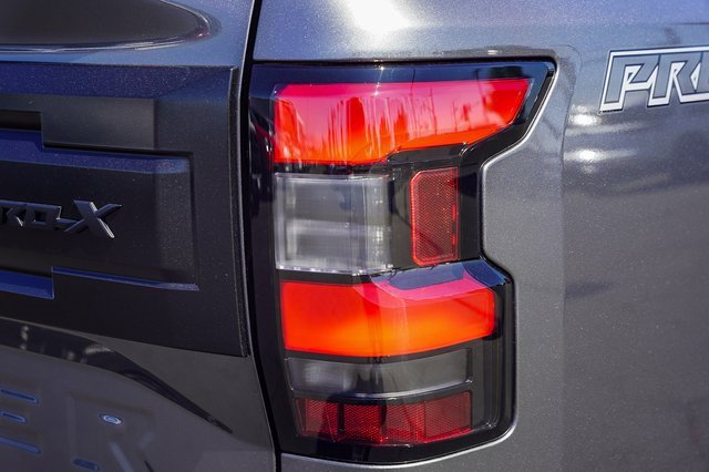 New 2026 Nissan Frontier Pro-X w/ Pro-X Convenience Package image 8