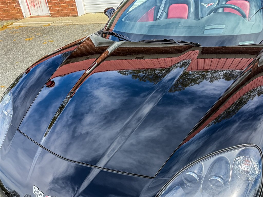 Used 2011 Chevrolet Corvette Convertible w/ Preferred Equipment Group RWD image 17