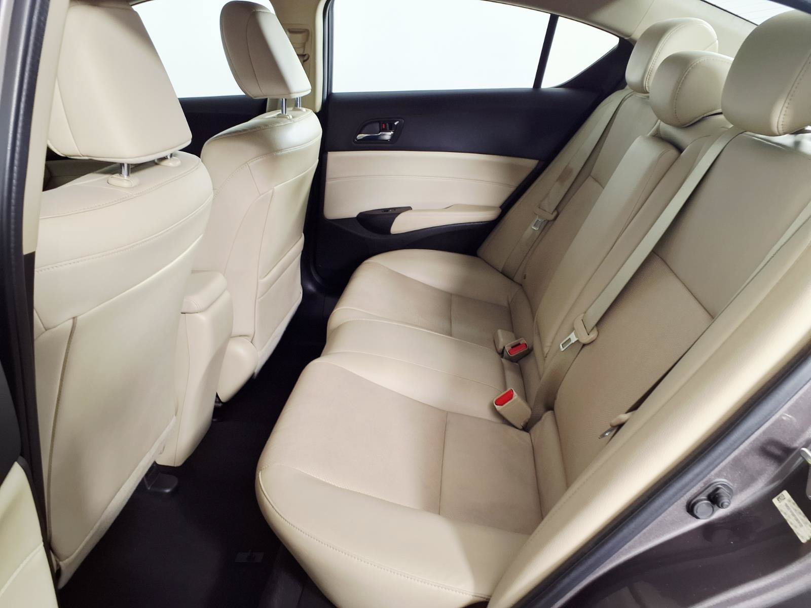 Used 2015 Acura ILX w/ Premium Package FWD image 13
