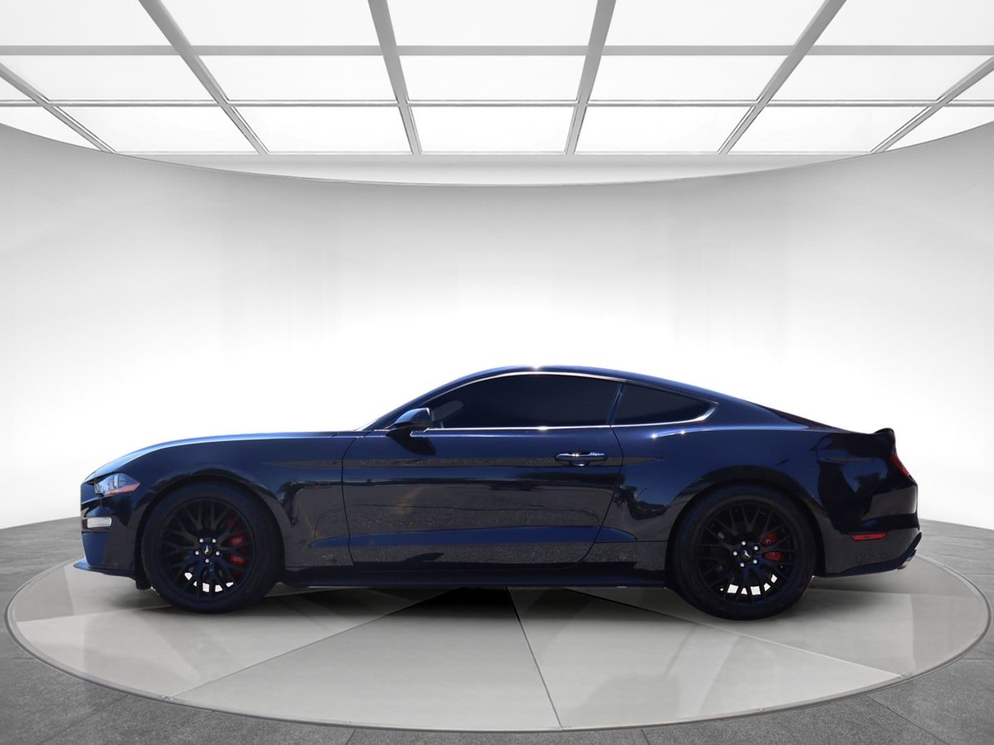 Used 2021 Ford Mustang GT w/ Equipment Group 301A RWD image 4