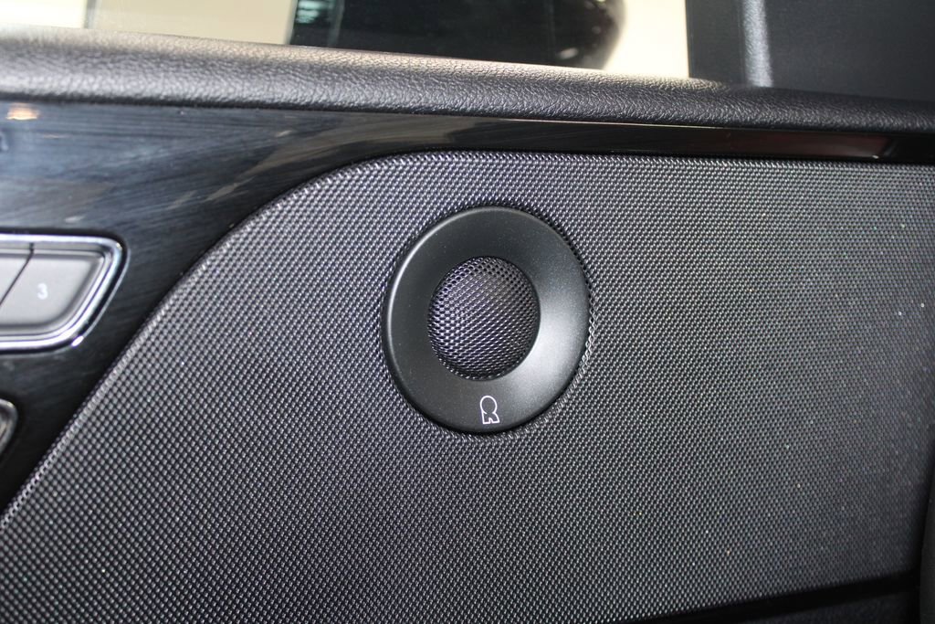 Used 2022 Lincoln Aviator Reserve w/ Equipment Group 201A image 44