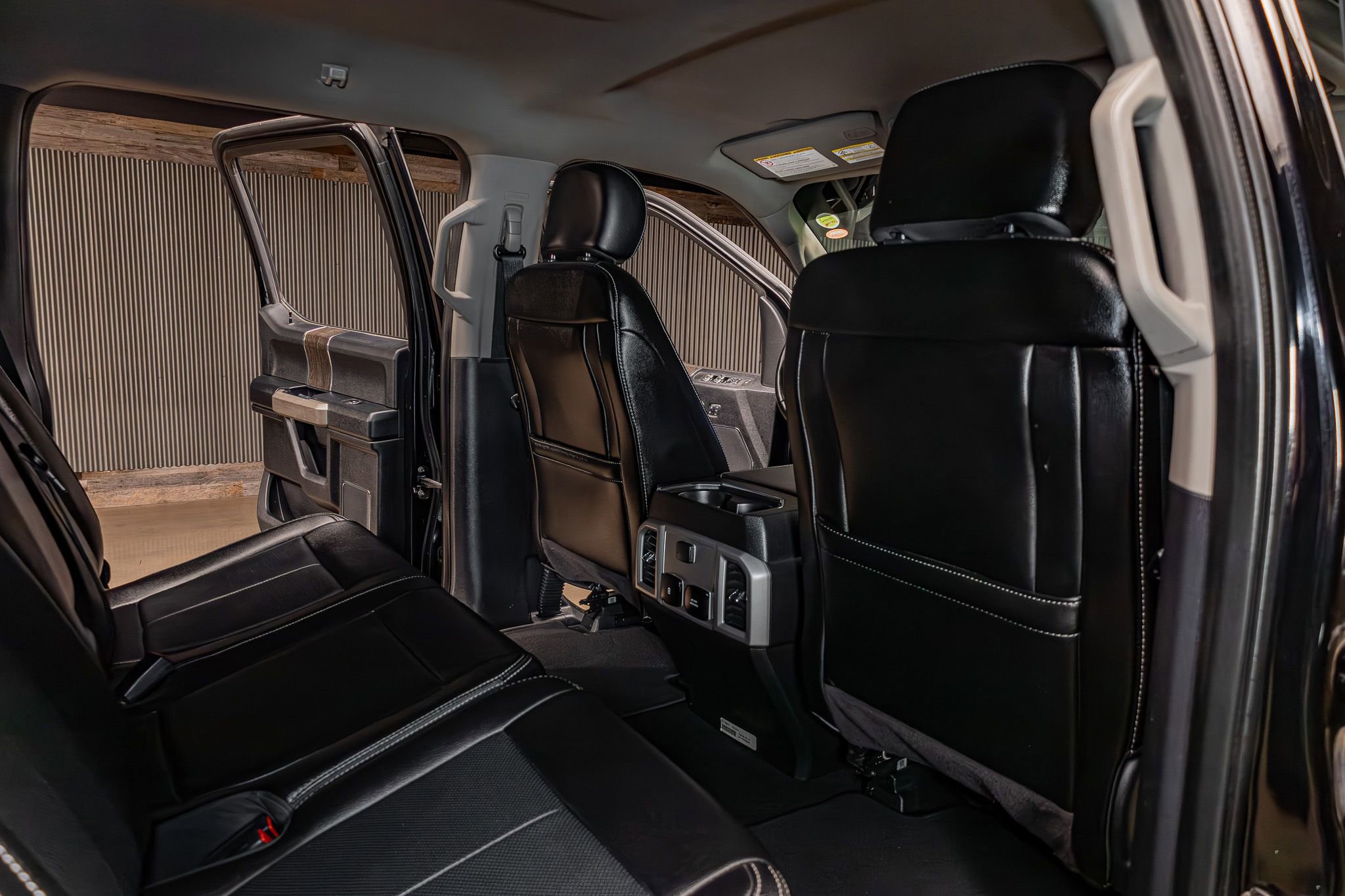 Used 2020 Ford F250 Lariat w/ Lariat Value Package image 28