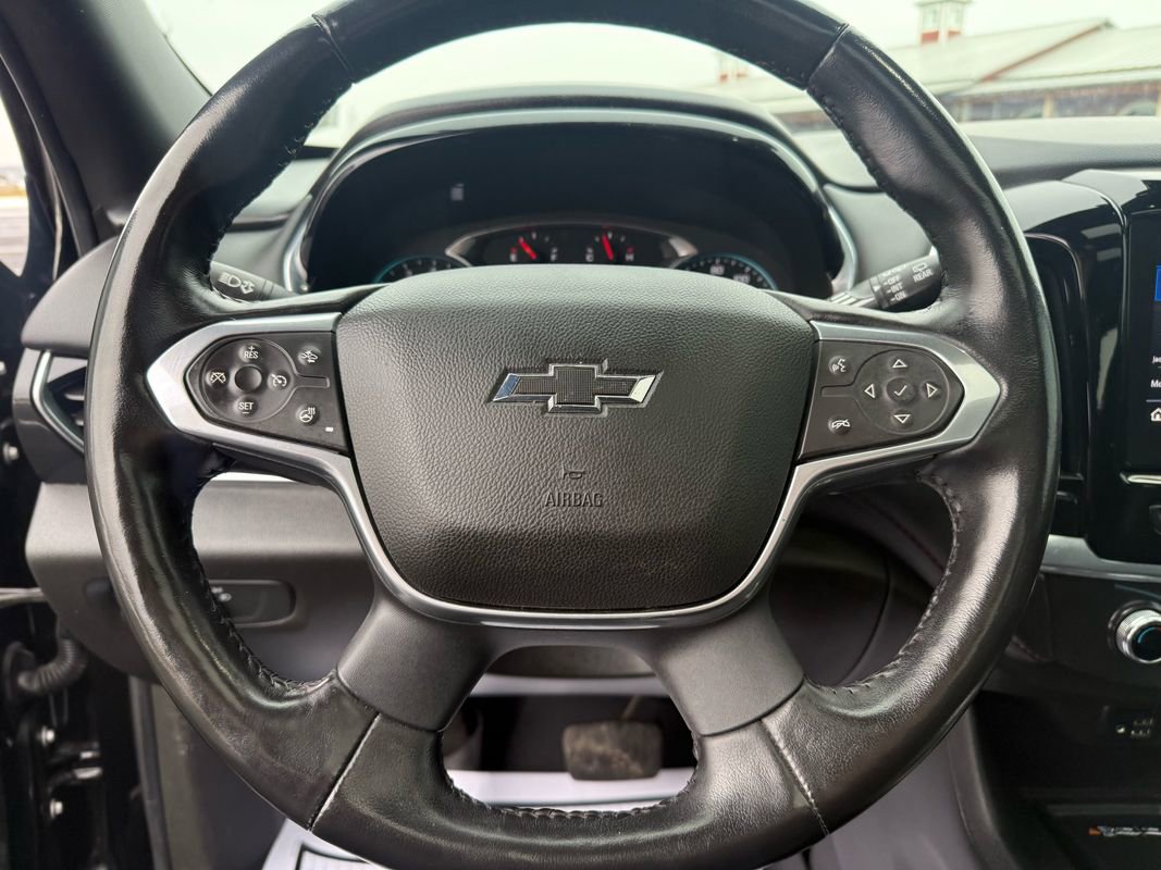 Used 2022 Chevrolet Traverse RS image 20