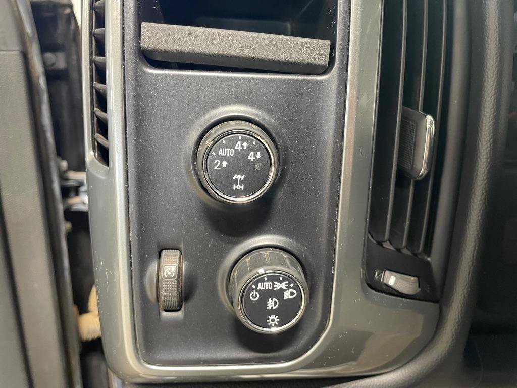 Used 2015 Chevrolet Silverado 1500 LT w/ LT Convenience Package AWD/4WD image 25