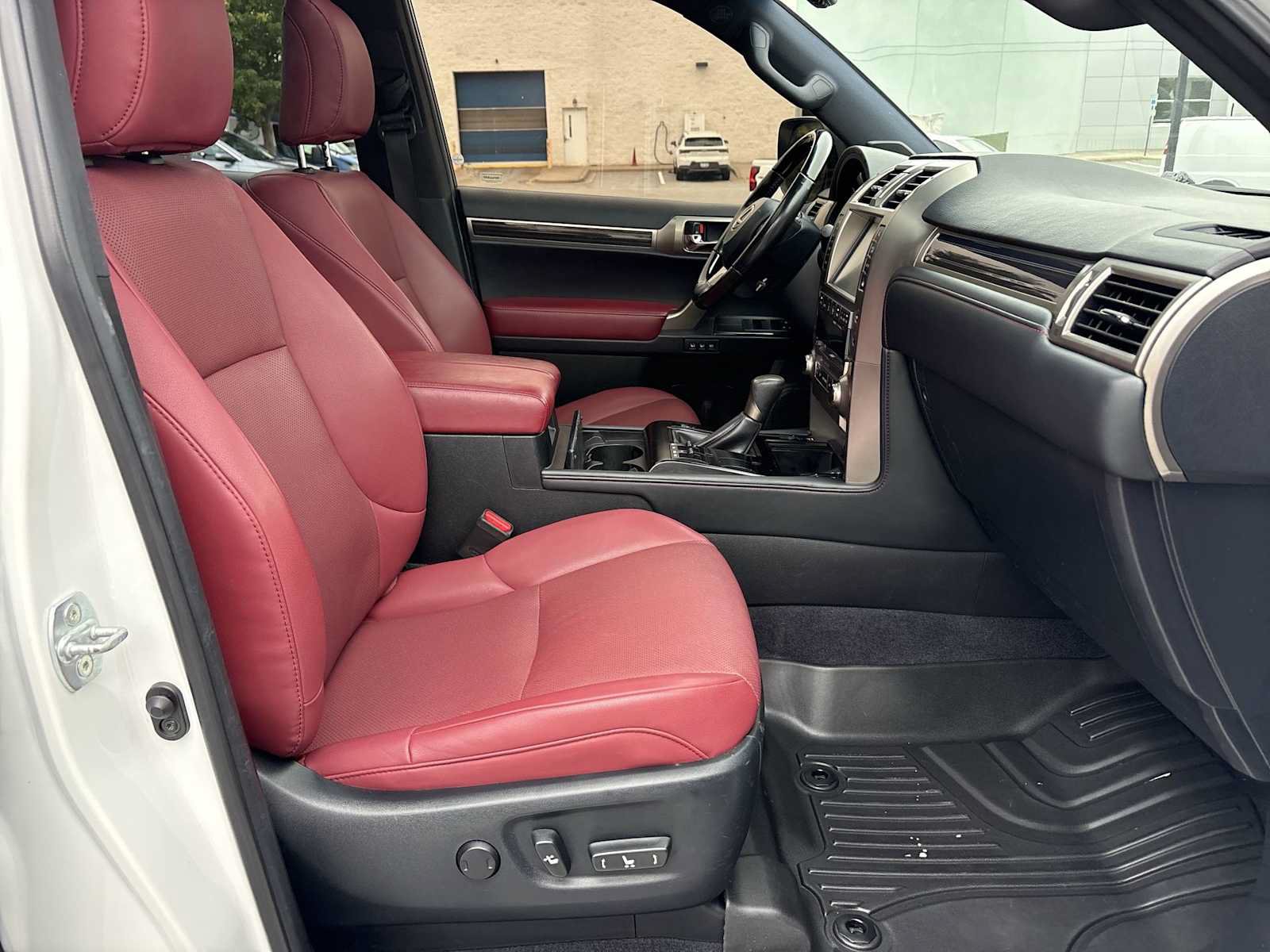 Used 2020 Lexus GX 460 Premium w/ Premium Package AWD/4WD image 28
