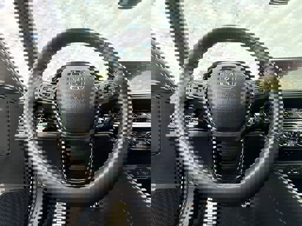 Used 2024 Honda Accord Sport image 15