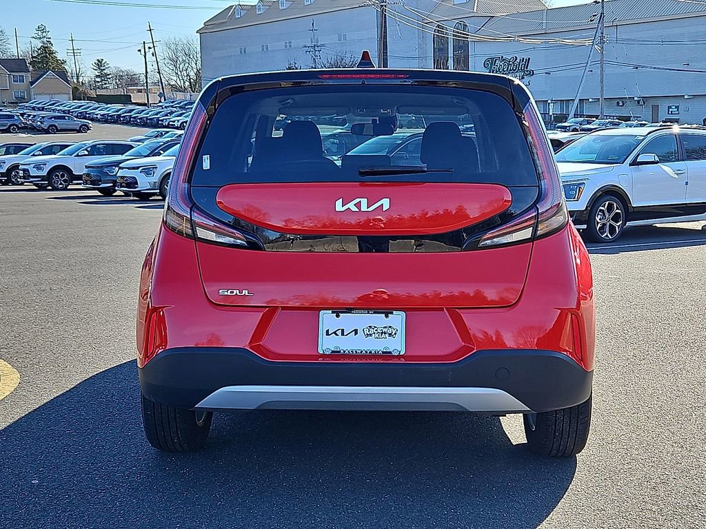 Certified 2023 Kia Soul LX w/ LX Technology Package image 6