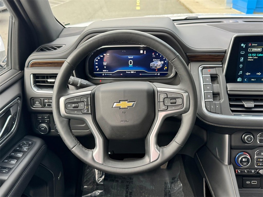 Used 2023 Chevrolet Suburban Premier image 20