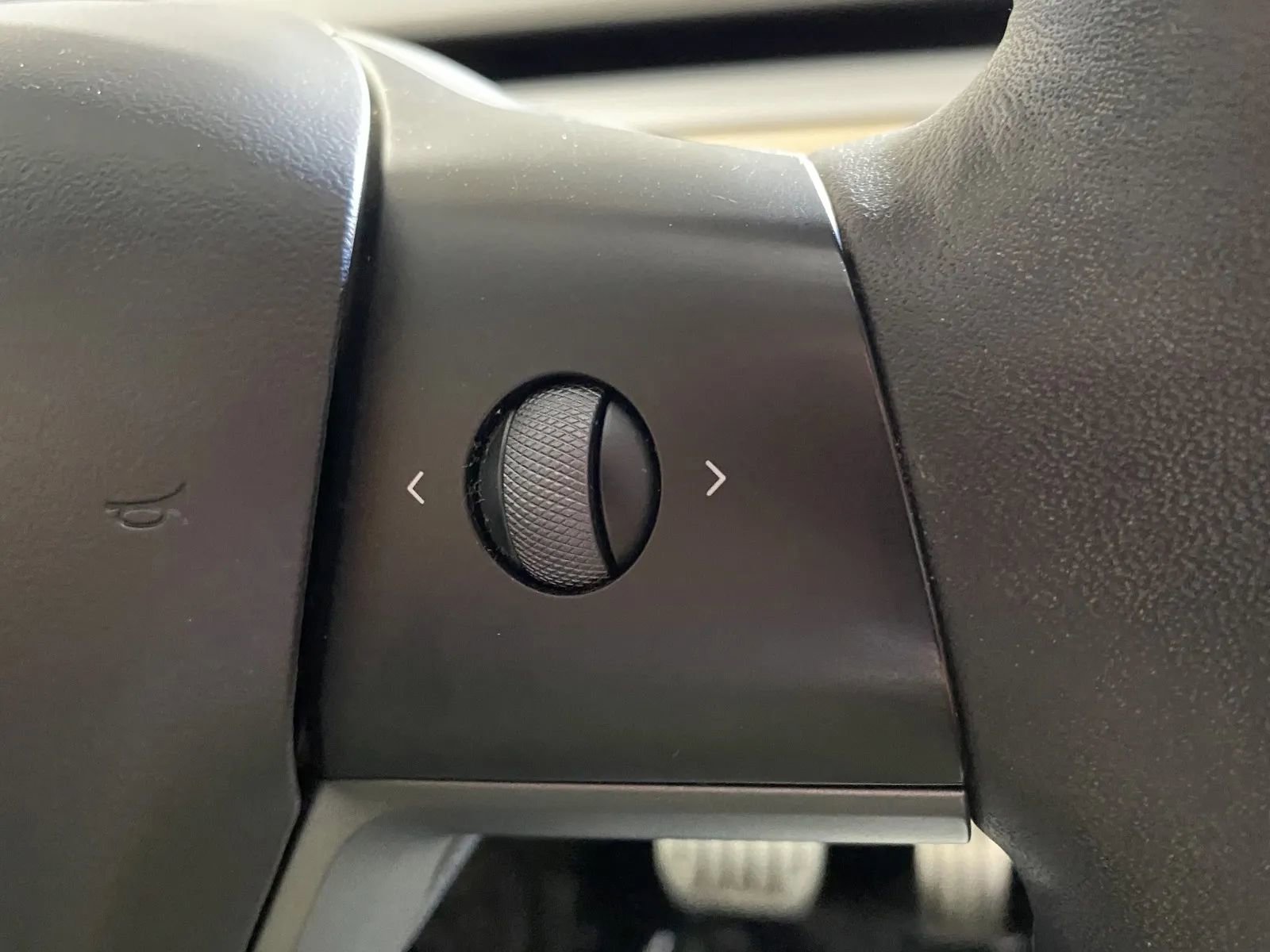 Used 2022 Tesla Model Y Performance image 17