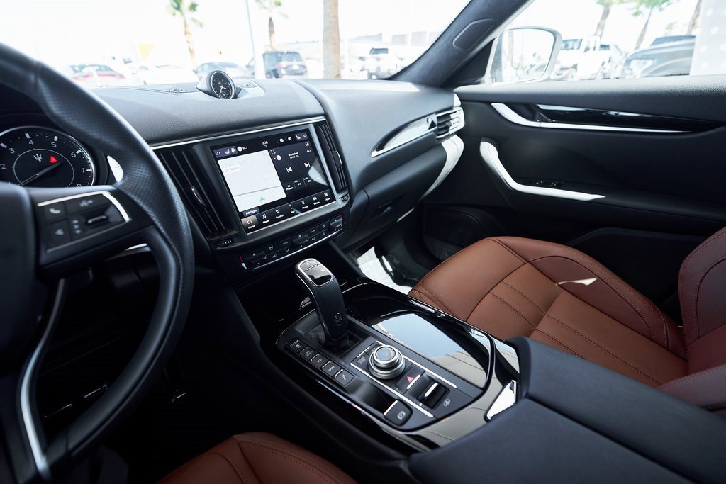 Used 2022 Maserati Levante Modena image 43