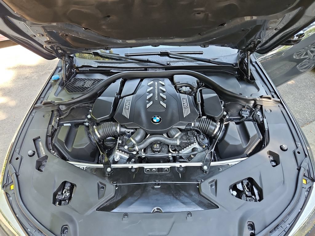Used 2024 BMW M850i xDrive Convertible AWD/4WD image 37
