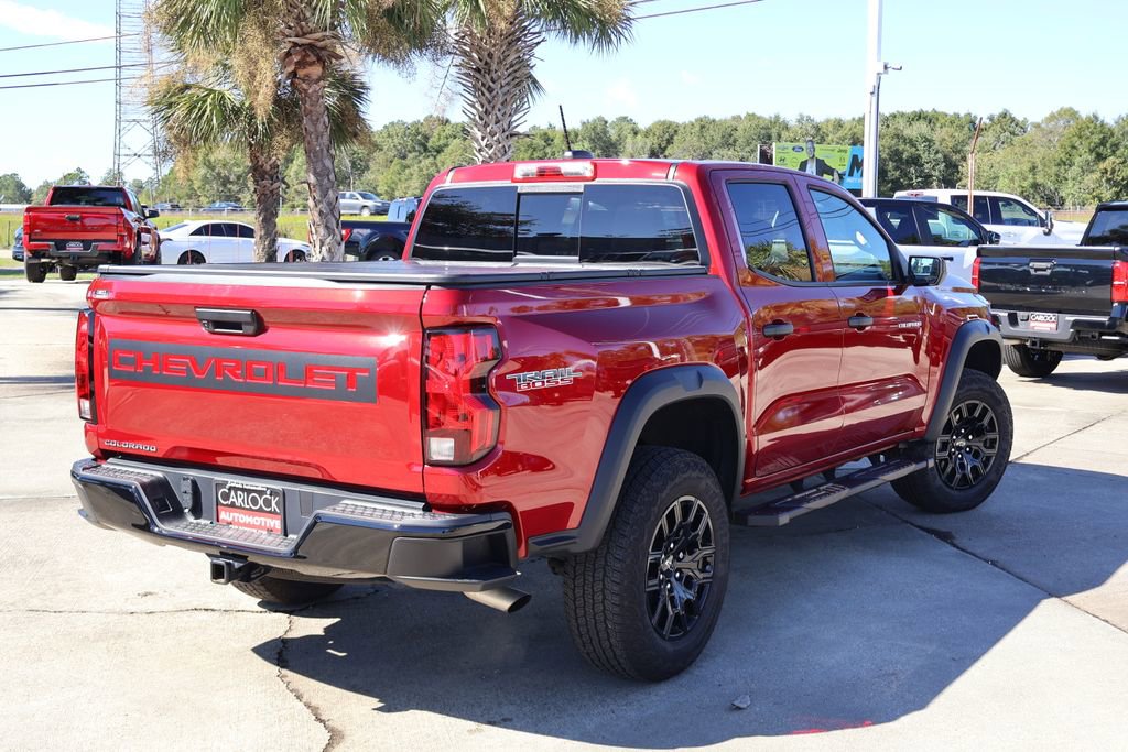 Used 2024 Chevrolet Colorado Trail Boss w/ Advanced Trailering Package image 2