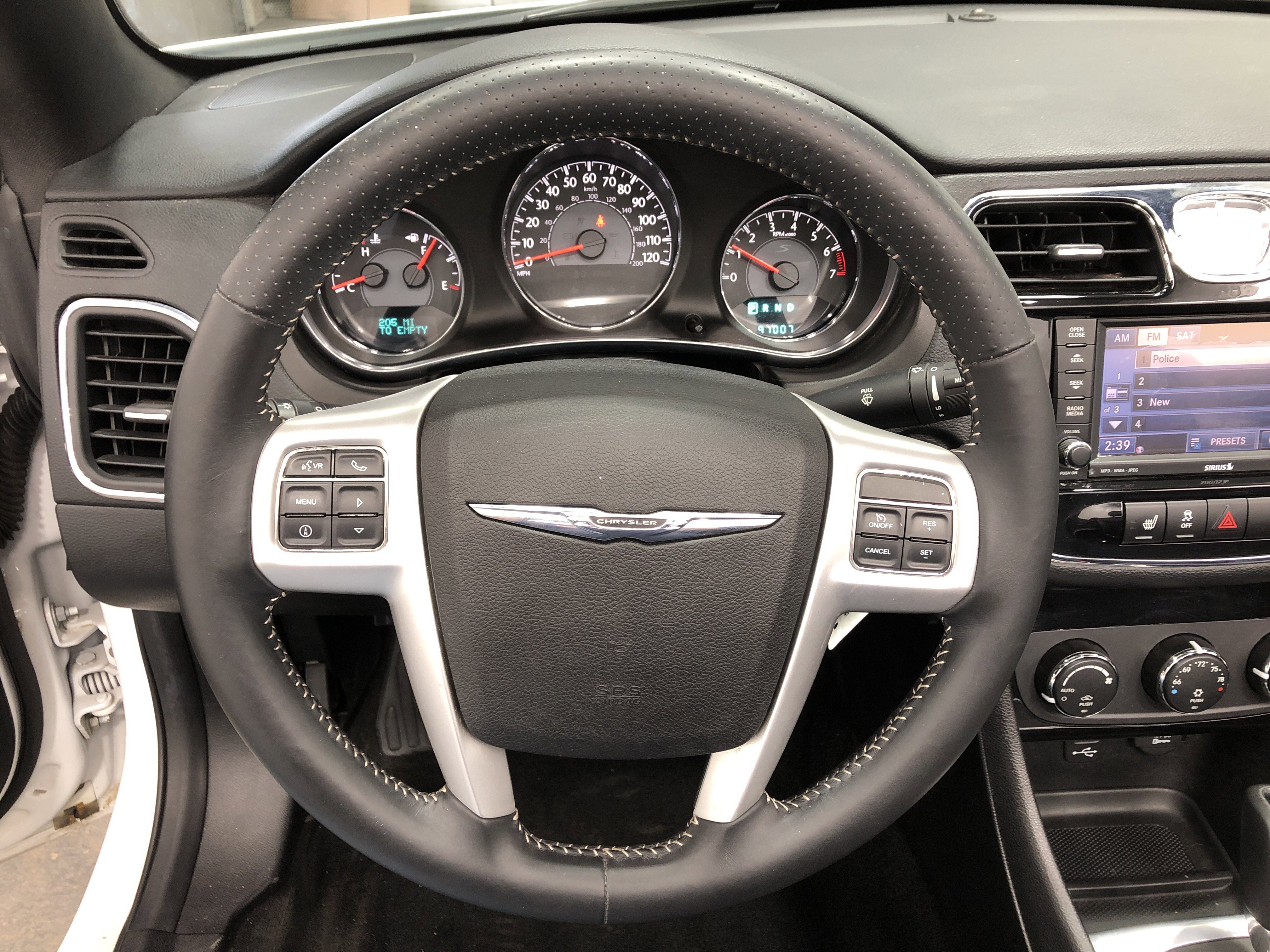 Used 2013 Chrysler 200 S image 22