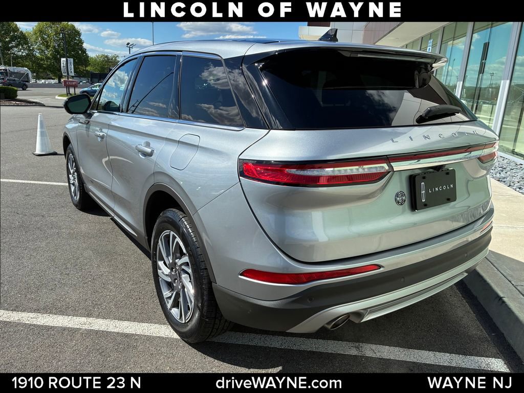 Certified 2024 Lincoln Corsair AWD w/ Equipment Group 101A image 4