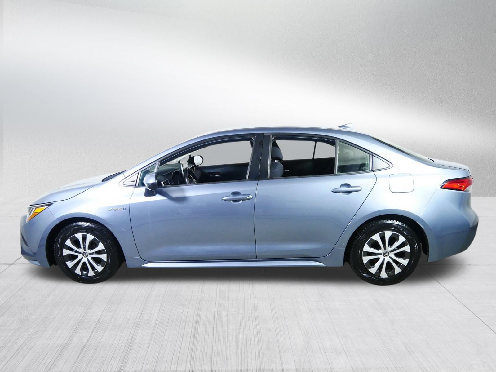 Used 2021 Toyota Corolla LE FWD image 4