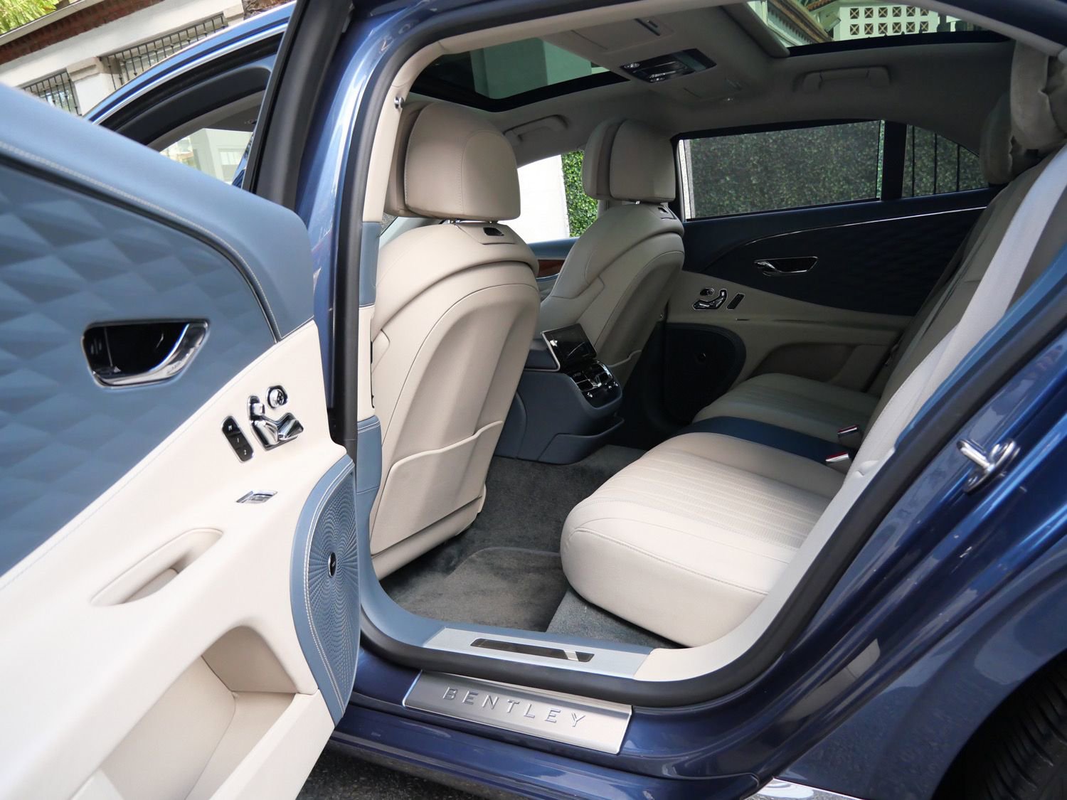 Used 2021 Bentley Flying Spur W12 AWD/4WD image 20