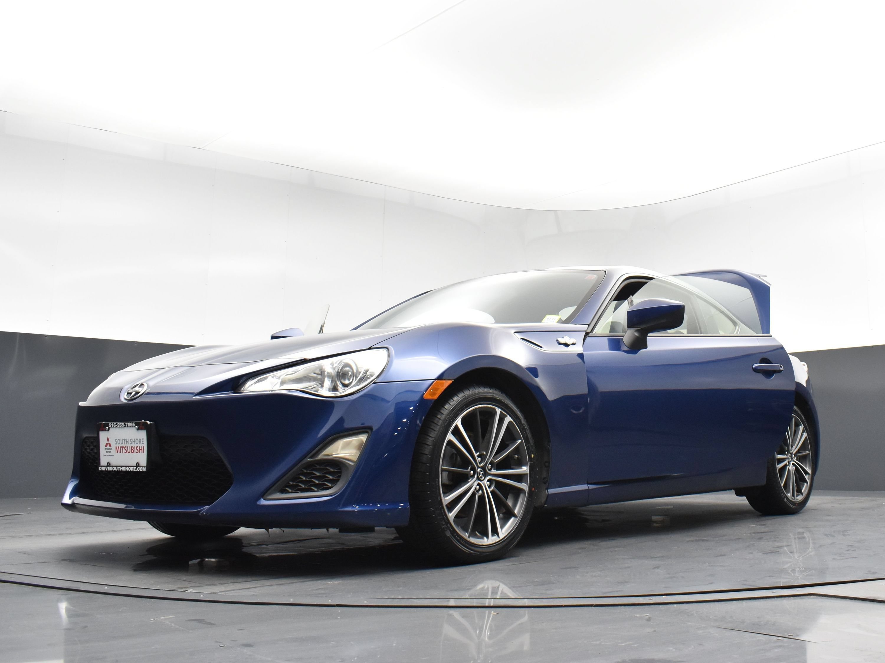 Used 2015 Scion FR-S RWD image 26