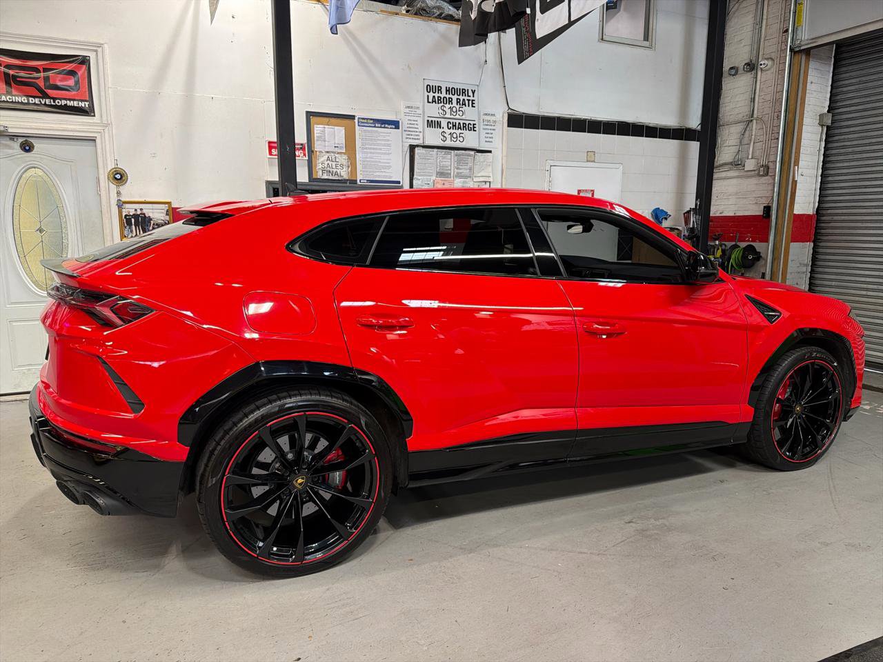 Used 2022 Lamborghini Urus image 4
