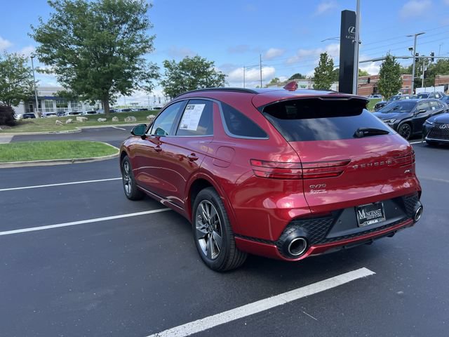 Used 2024 Genesis GV70 3.5T Sport AWD/4WD image 5