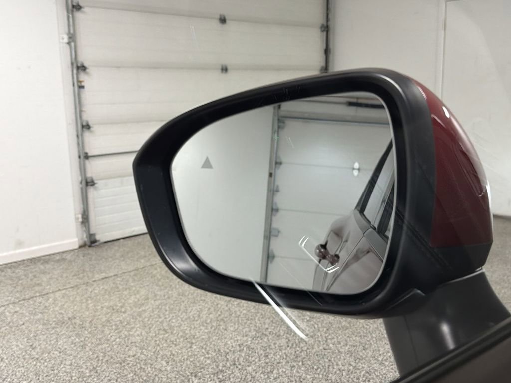 Used 2021 Nissan Rogue SV AWD/4WD image 51