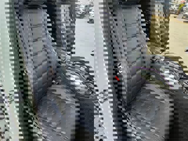 Used 2023 Mercedes-Benz GLS 580 4MATIC image 23