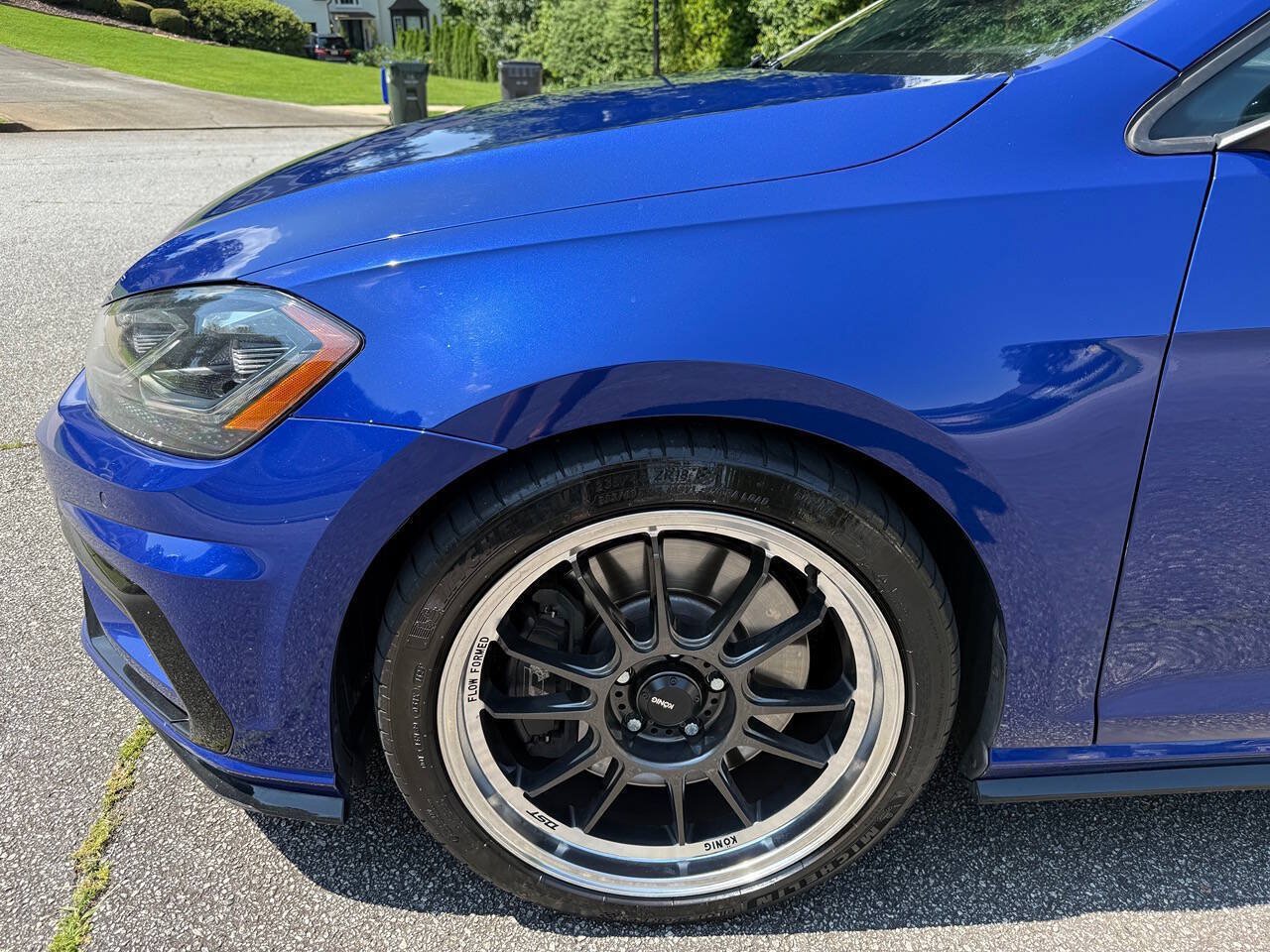 Used 2019 Volkswagen Golf R 4-Door AWD/4WD image 33