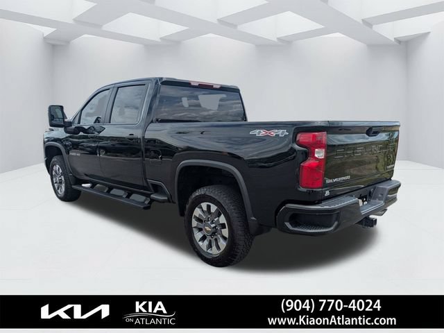 Used 2025 Chevrolet Silverado 2500 Custom AWD/4WD image 5