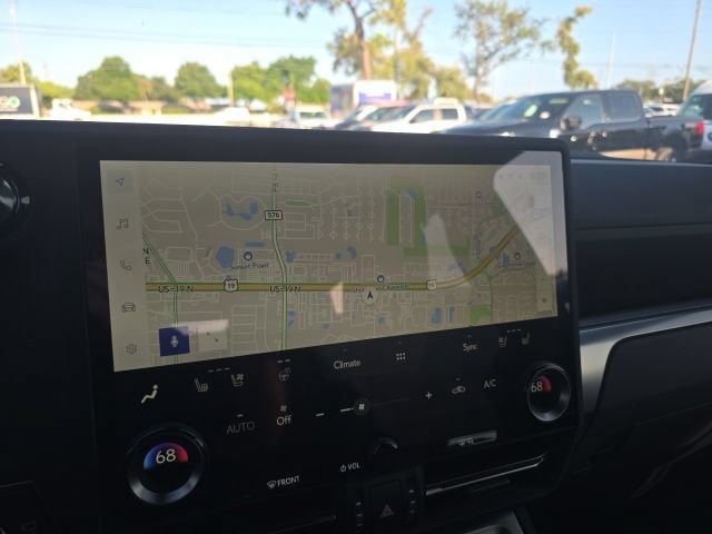 Used 2024 Lexus GX 550 AWD/4WD image 21