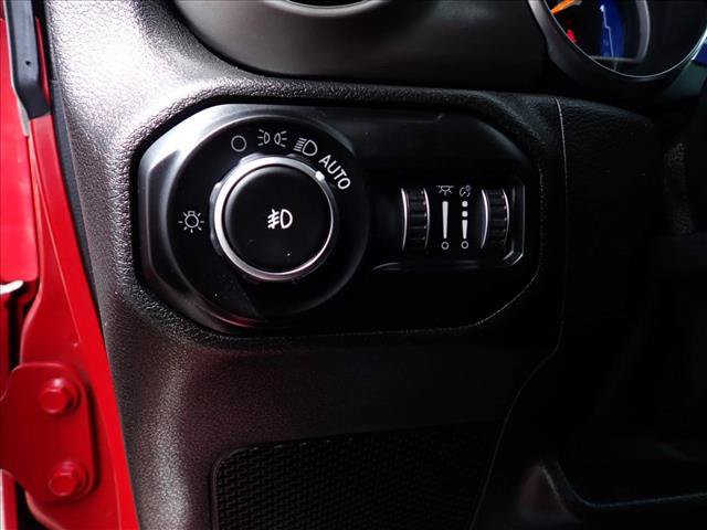 Used 2019 Jeep Wrangler Sport AWD/4WD image 12