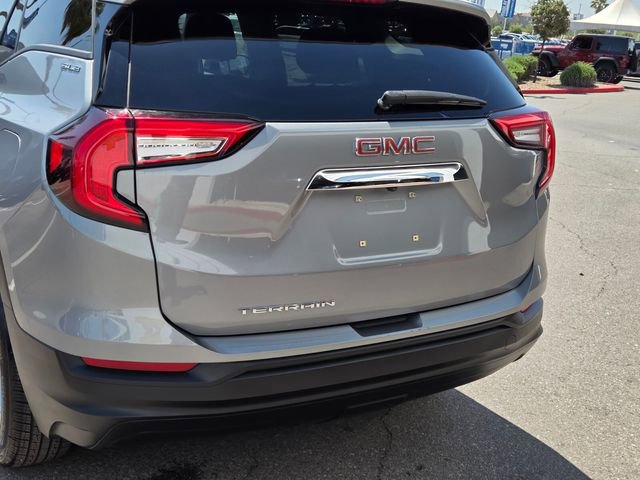 Certified 2023 GMC Terrain SLE w/ Driver Convenience Package FWD image 6