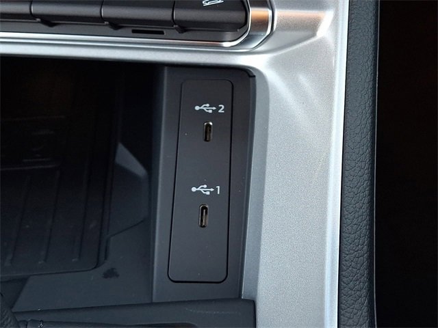 New 2025 Audi Q3 2.0T Premium image 16