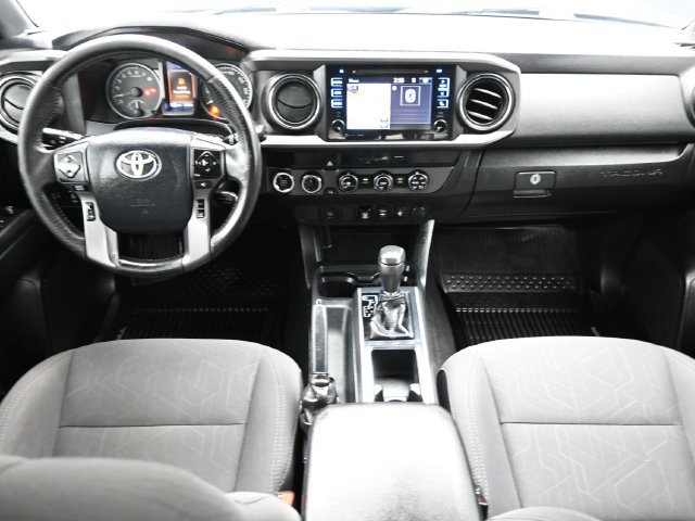 Used 2019 Toyota Tacoma TRD Sport AWD/4WD image 10