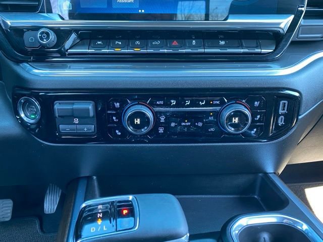 Certified 2026 Chevrolet Silverado 1500 High Country w/ Technology Package image 40