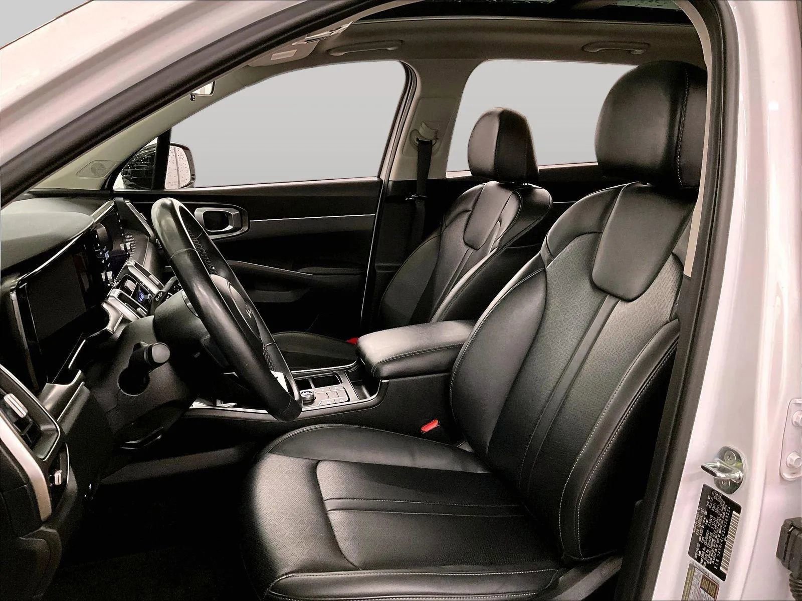 Used 2023 Kia Sorento S w/ Panoramic Sunroof Package image 24