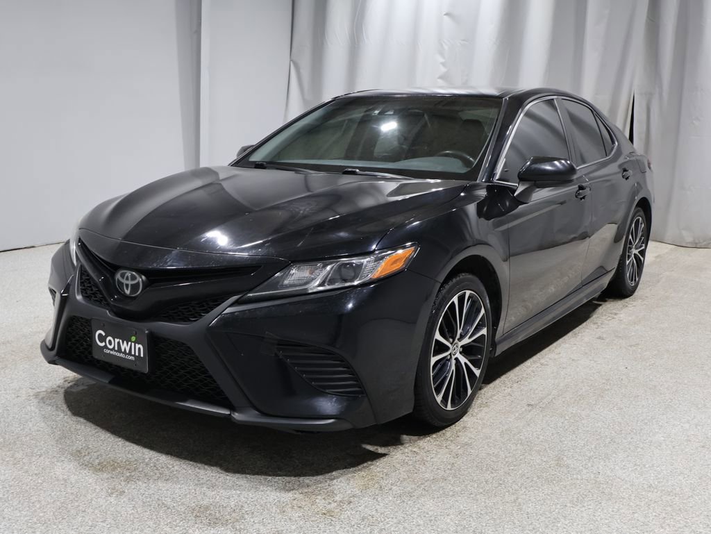 Used 2018 Toyota Camry SE image 6