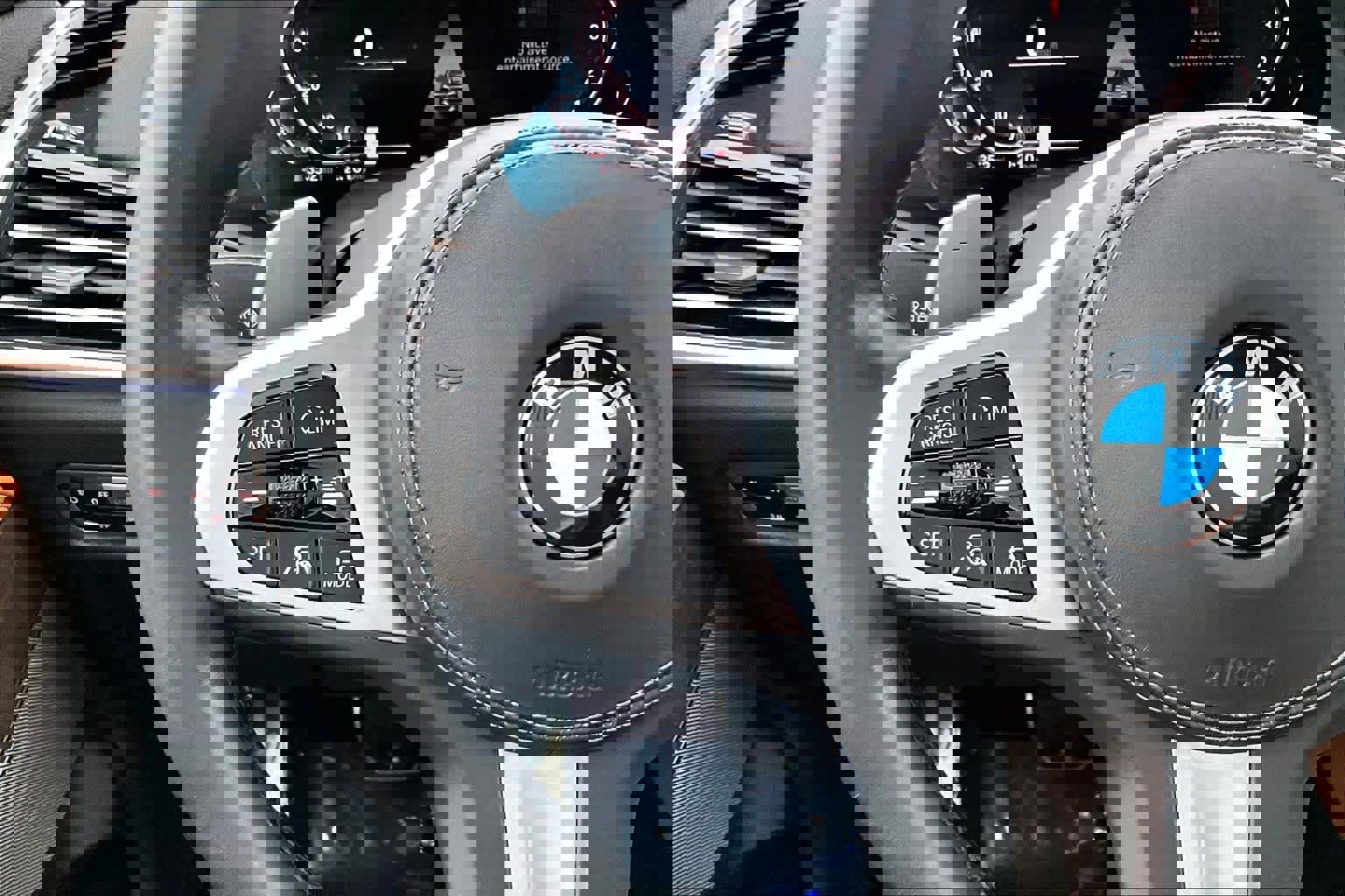 Used 2021 BMW X5 xDrive40i w/ M Sport Package image 23