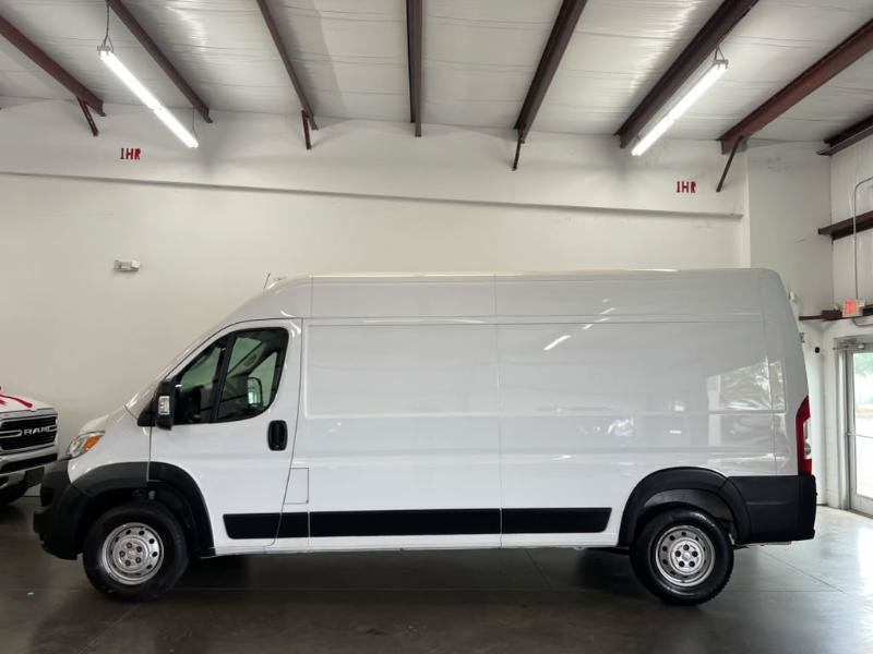 Used 2023 RAM ProMaster 2500 FWD image 2