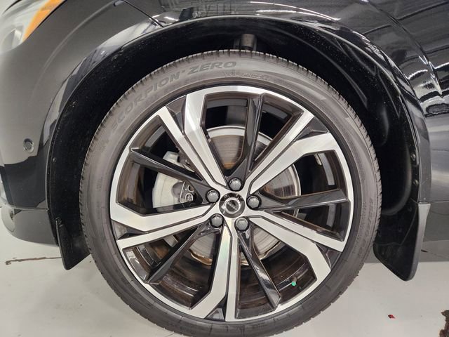 Used 2025 Volvo XC60 B5 Ultra w/ Protection Package Premier AWD/4WD image 8