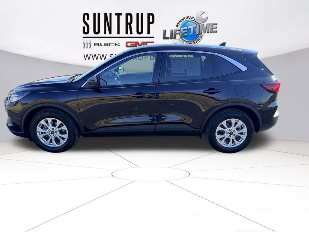 Used 2024 Ford Escape Active w/ Cold Weather Package image 3