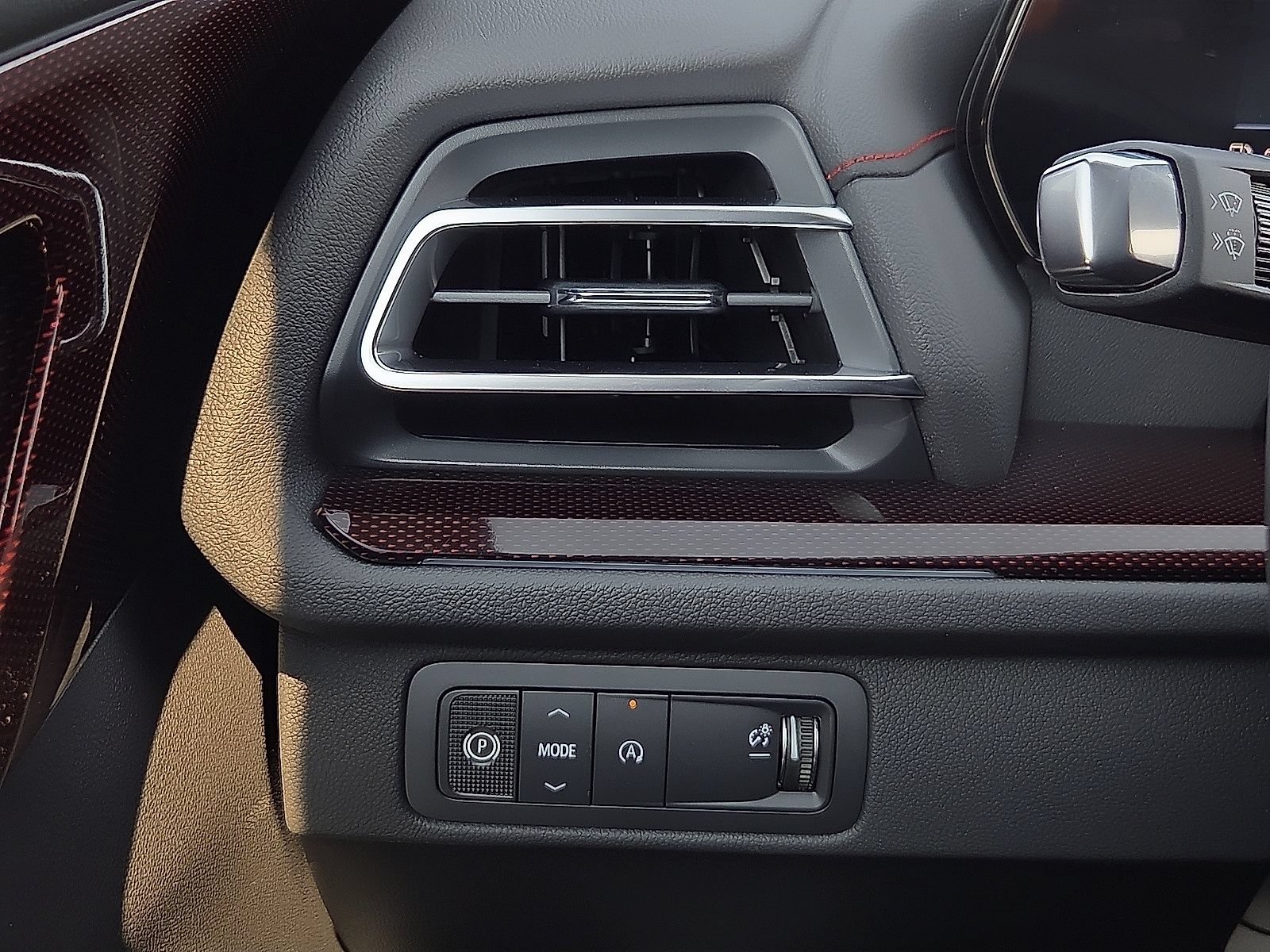New 2027 Chevrolet Traverse RS FWD image 22