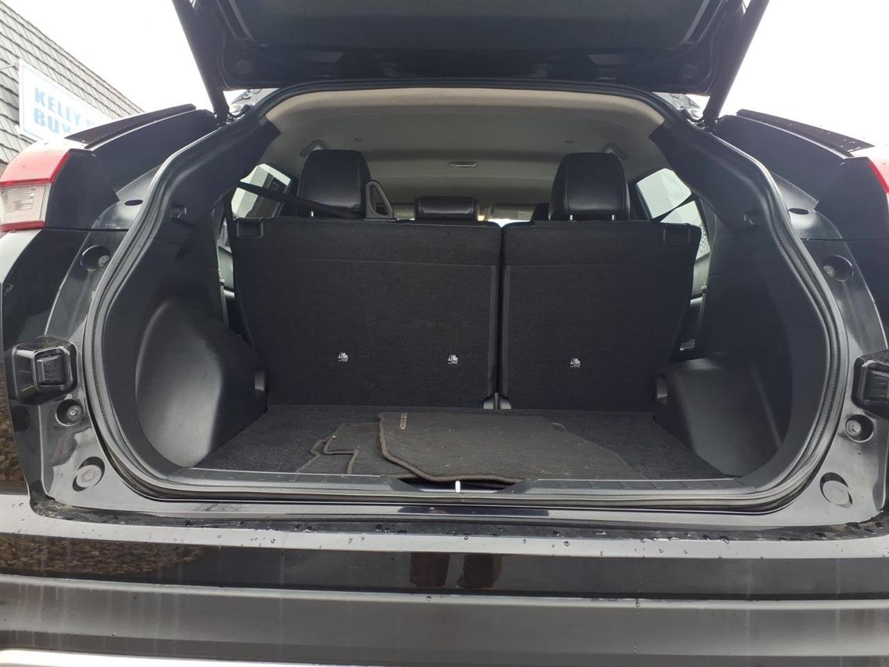 Used 2024 Mitsubishi Eclipse Cross SE image 11